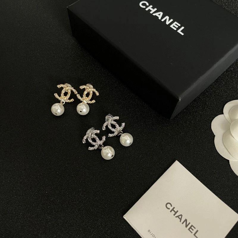 Affordable Chanel Earrings 225907