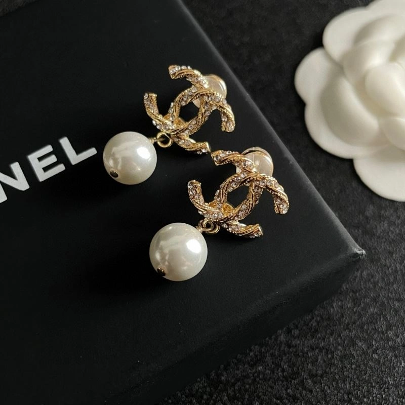 Affordable Chanel Earrings 225907