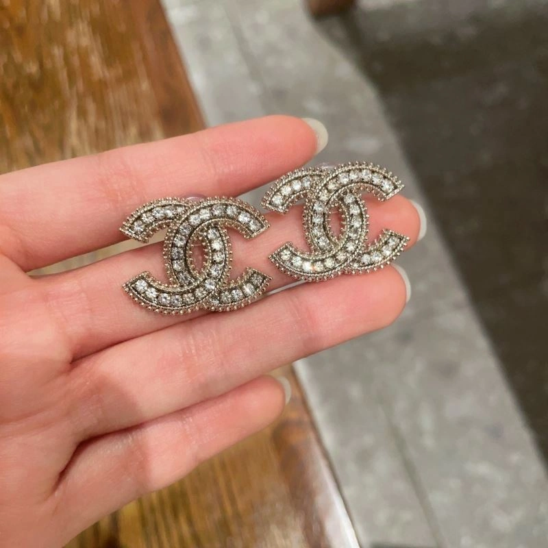 Timeless Chanel Earrings 225908