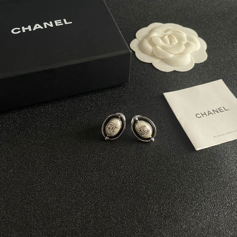 Chanel Earrings Sophisticated 225954