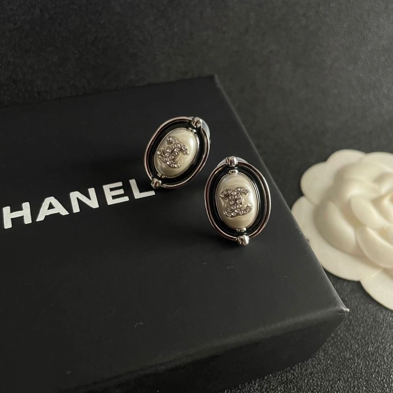 Chanel Earrings Sophisticated 225954