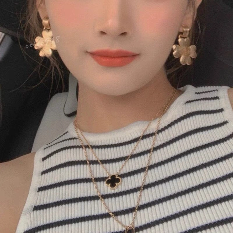 Chanel Earrings Fashionable 225897