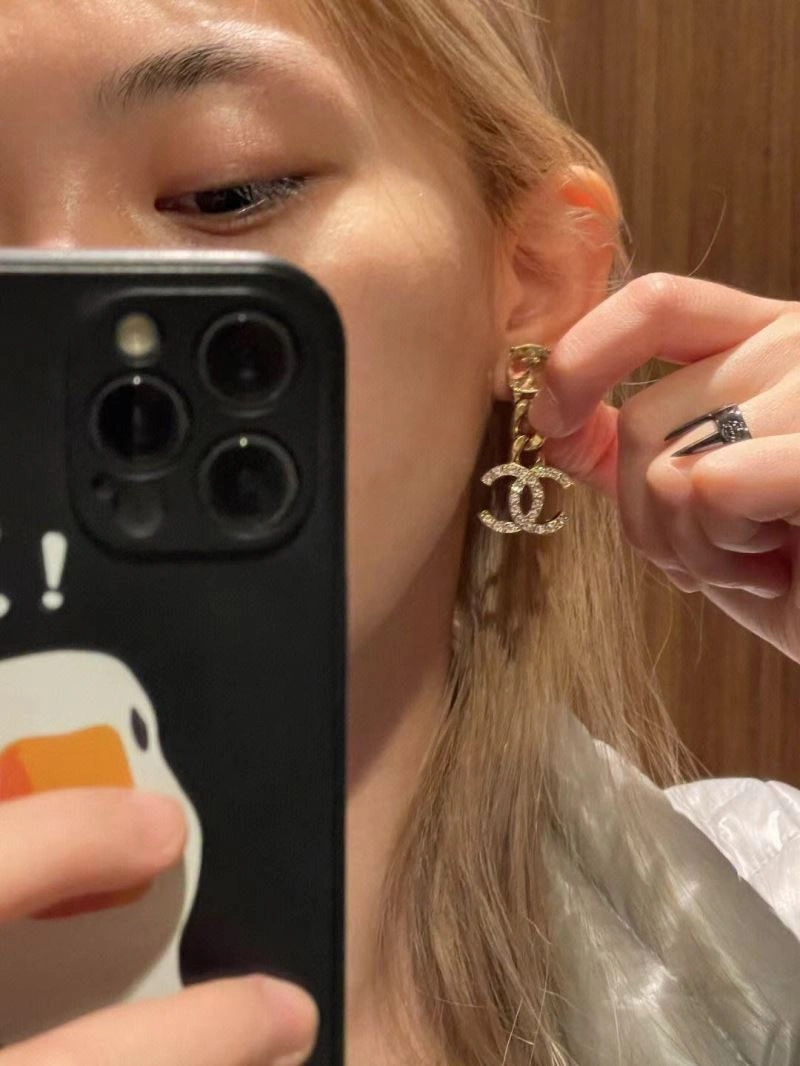 Practical Chanel Earrings 225912
