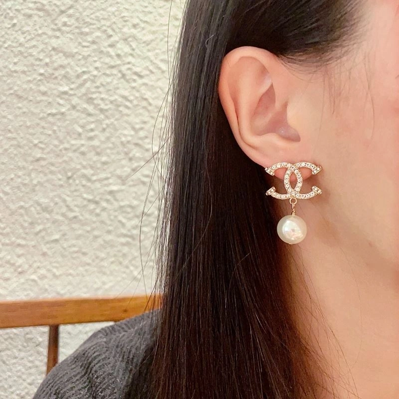 Chanel Earrings Stylish 225899