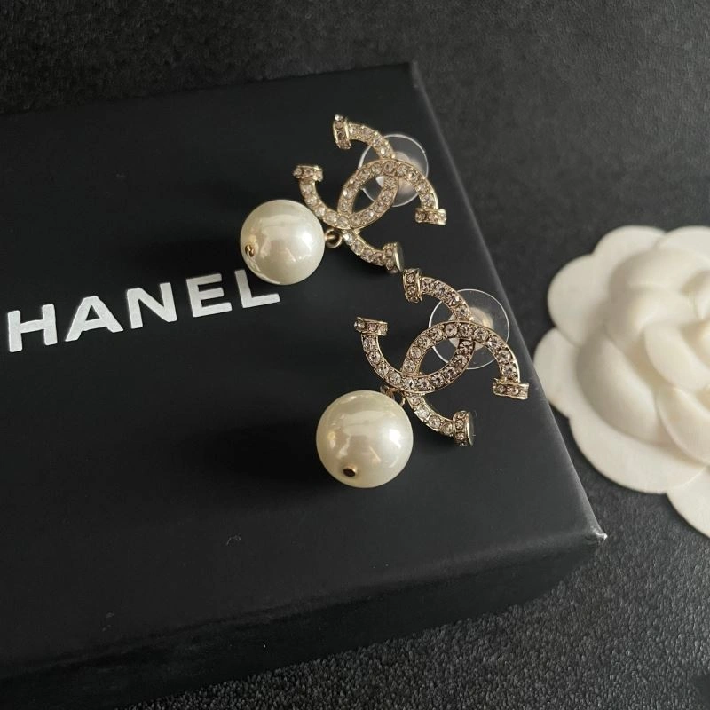Chanel Earrings Stylish 225899
