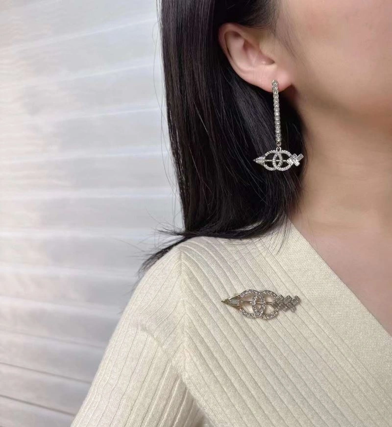 Cozy Chanel Earrings 225892