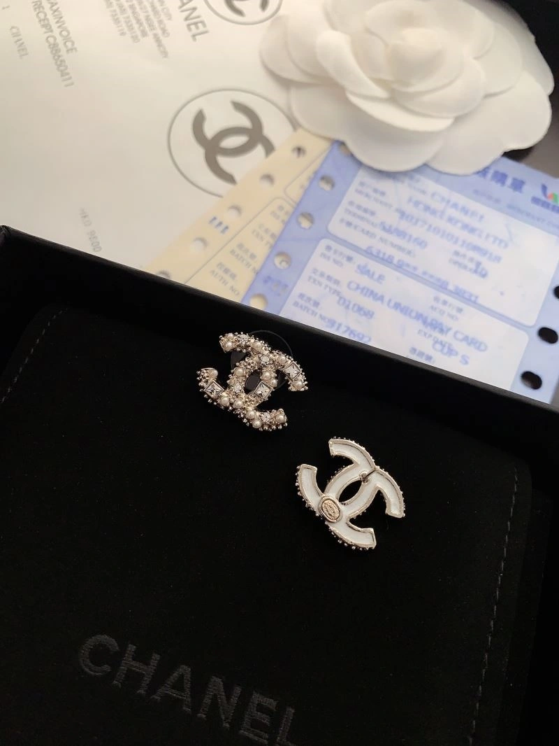 Versatile Chanel Earrings 225409