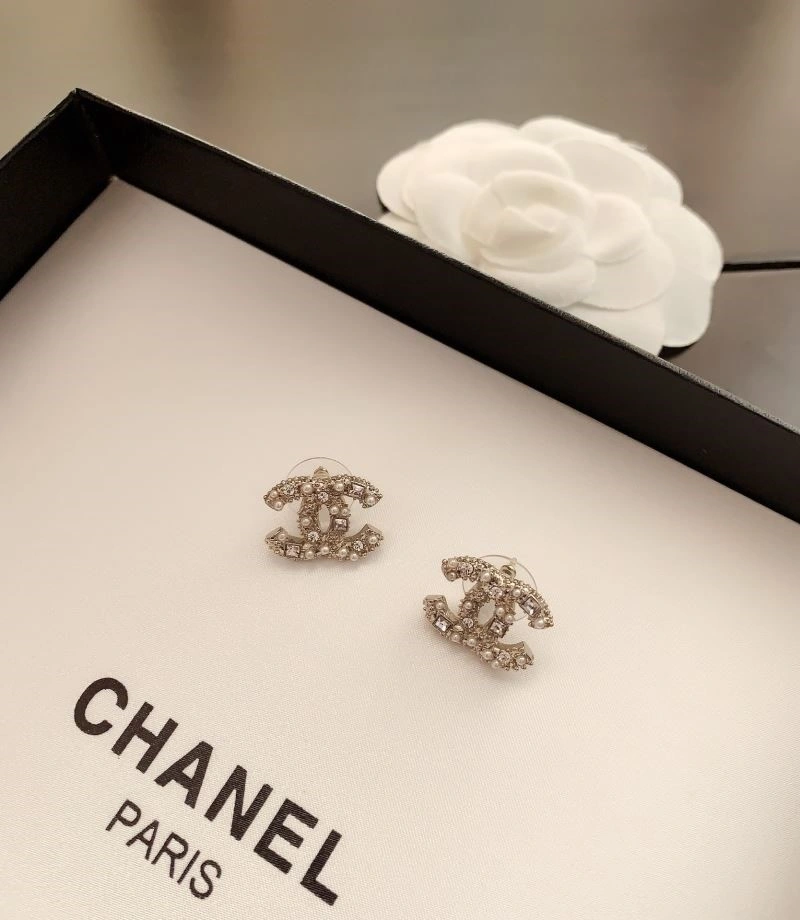 Versatile Chanel Earrings 225409