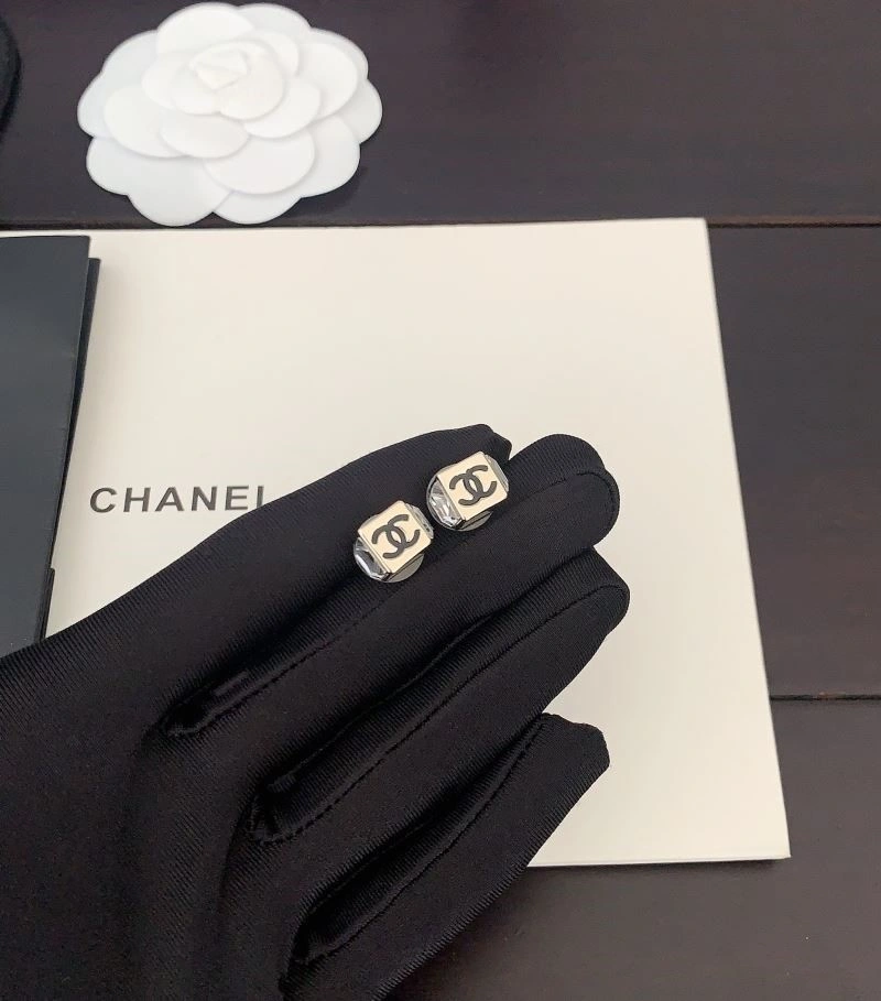 Chanel Earrings Reliable 225398