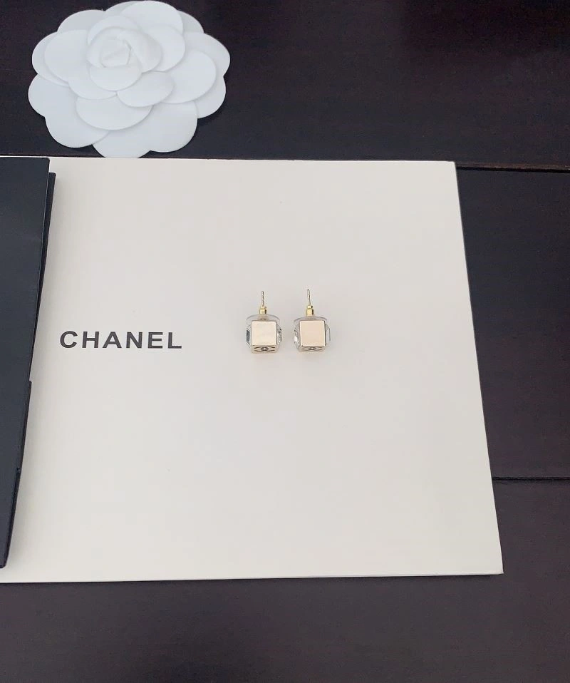 Chanel Earrings Reliable 225398