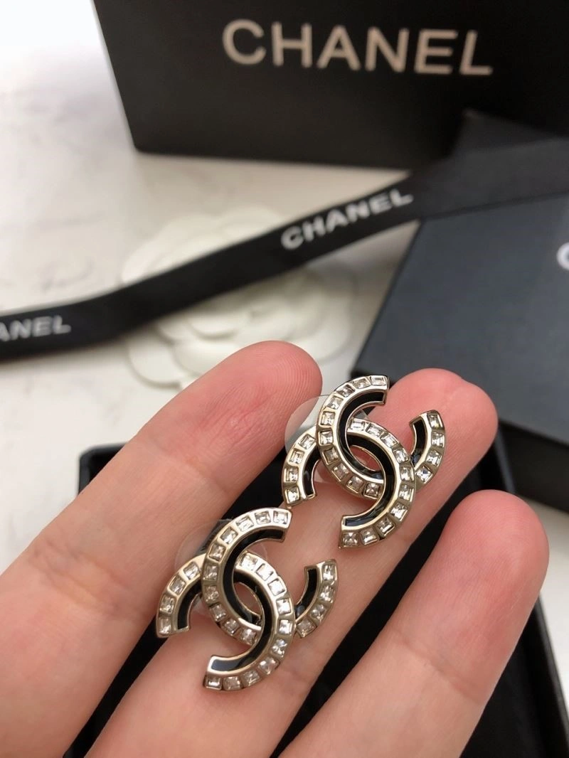 Premium Chanel Earrings 225393