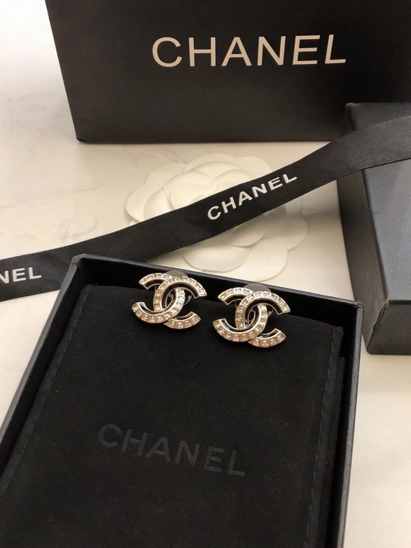 Premium Chanel Earrings 225393