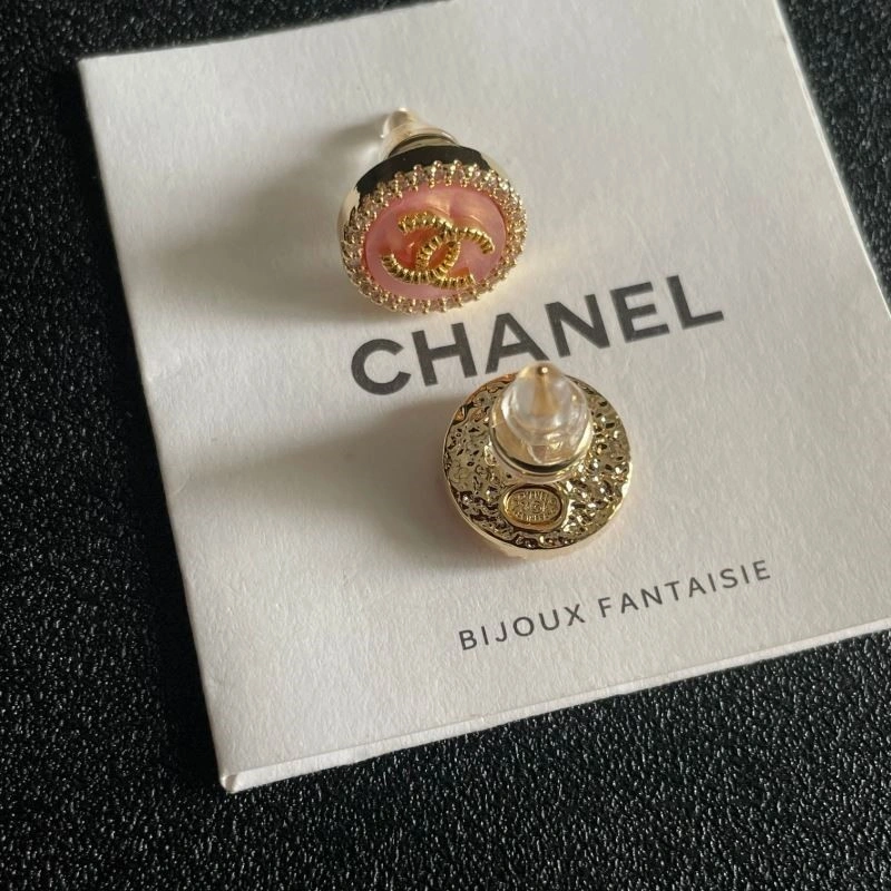Reliable Chanel Earrings 225397