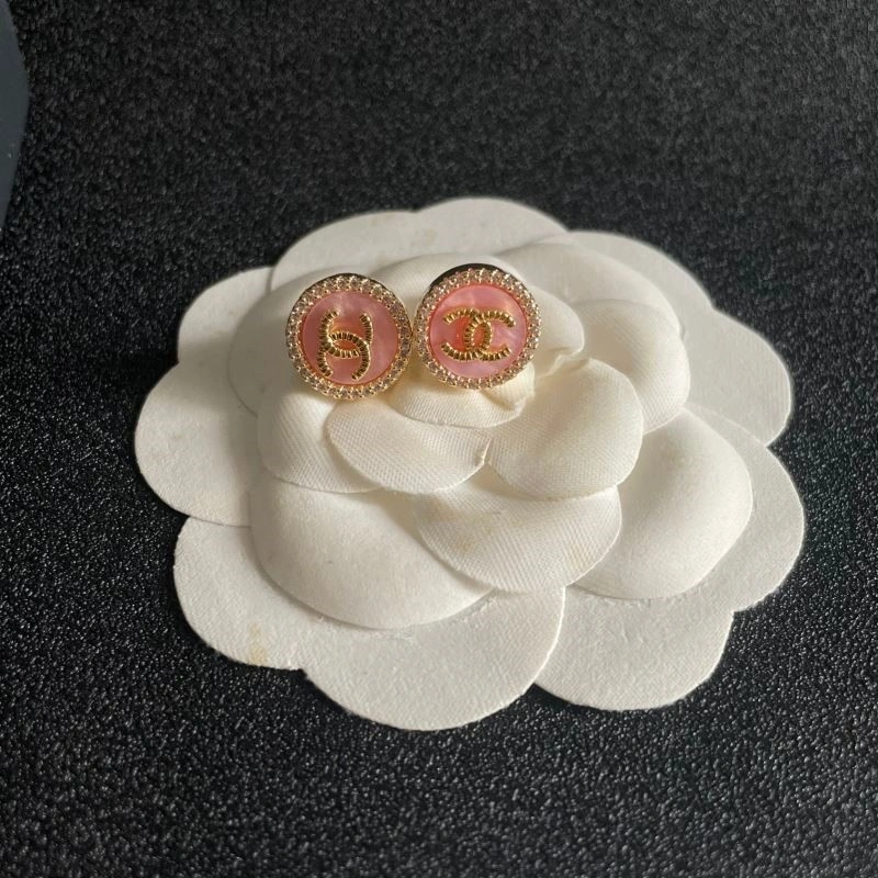 Reliable Chanel Earrings 225397