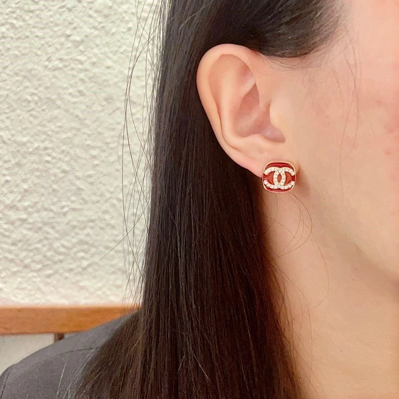 Supportive Chanel Earrings 225375