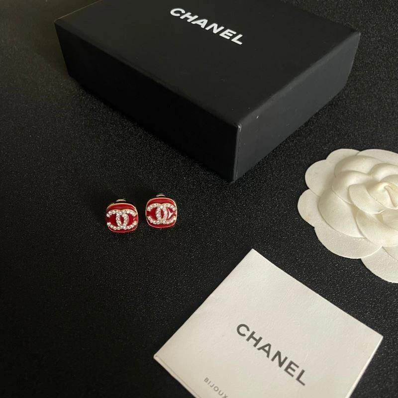 Supportive Chanel Earrings 225375