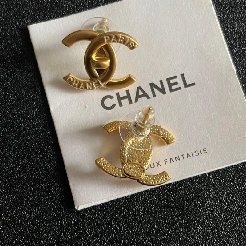 Chanel Earrings Versatile 225364
