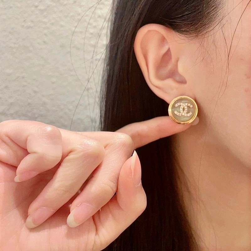 Practical Chanel Earrings 225377