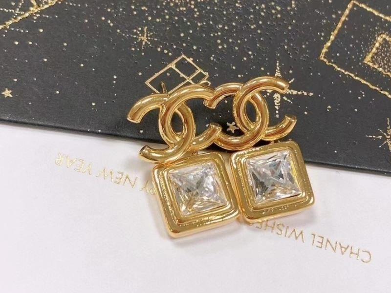 Chanel Earrings Effortless 225380