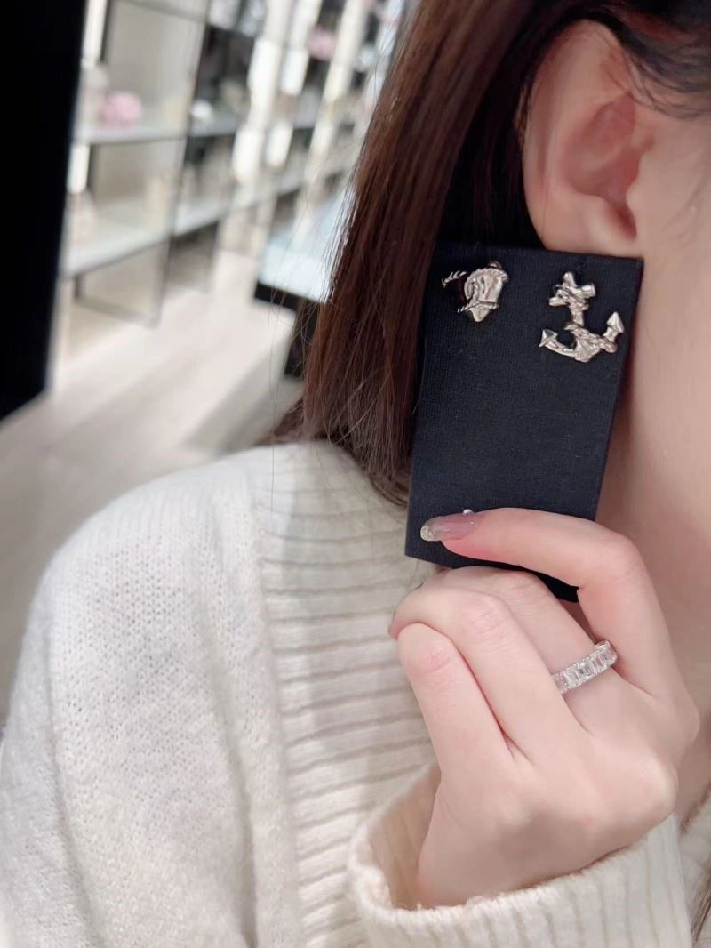 Chanel Earrings Resilient 225356