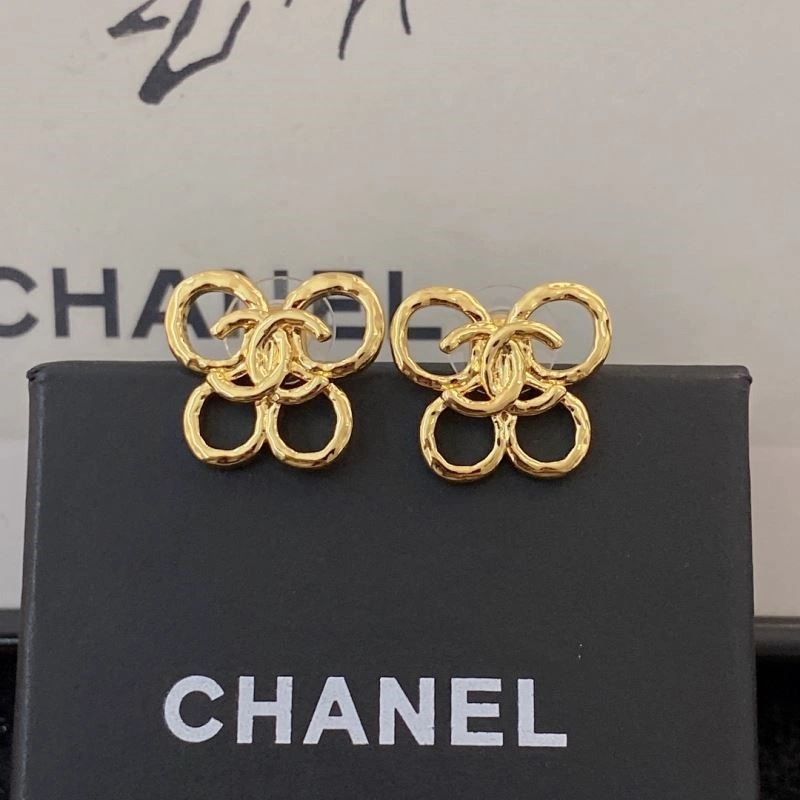 Chanel Earrings Lightweight 225347