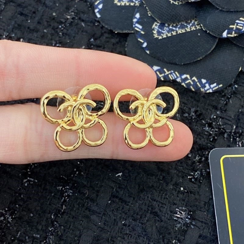 Chanel Earrings Lightweight 225347