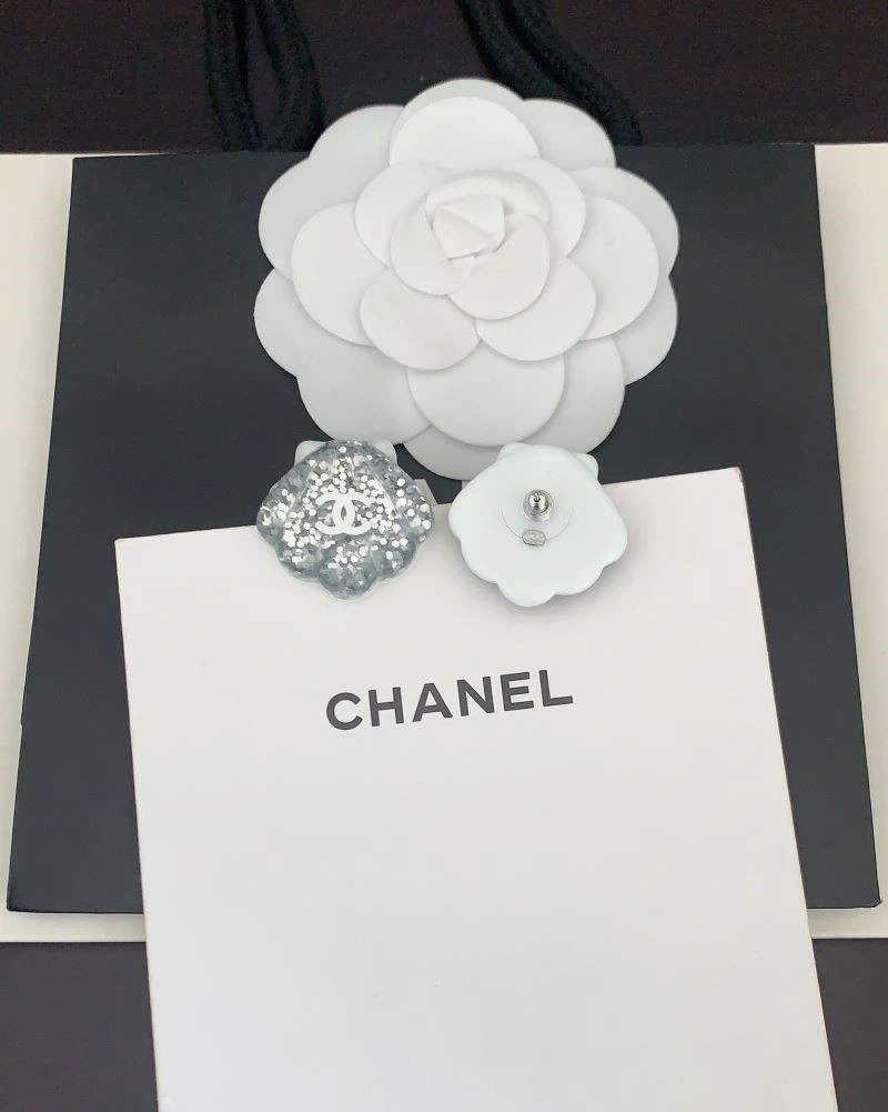 Chanel Earrings Packable 225333