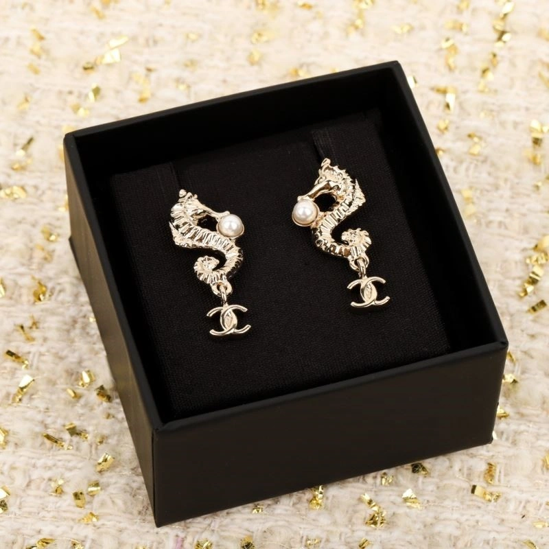 Sleek Chanel Earrings 225328