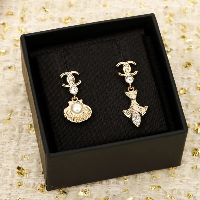 Effortless Chanel Earrings 225330