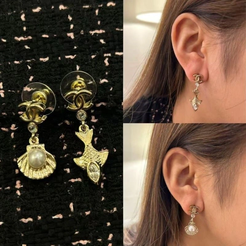 Effortless Chanel Earrings 225330