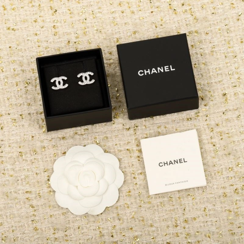 Chanel Earrings Affordable 225331
