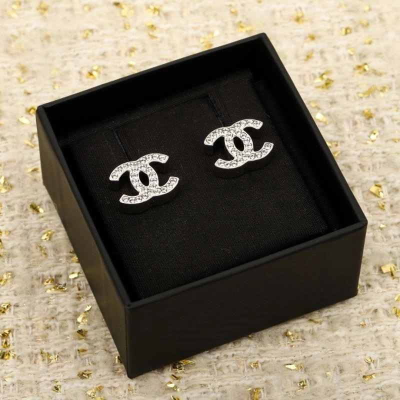 Chanel Earrings Affordable 225331