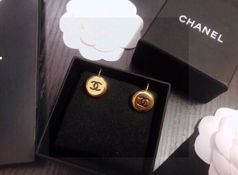 Chanel Earrings Trendsetting 225341