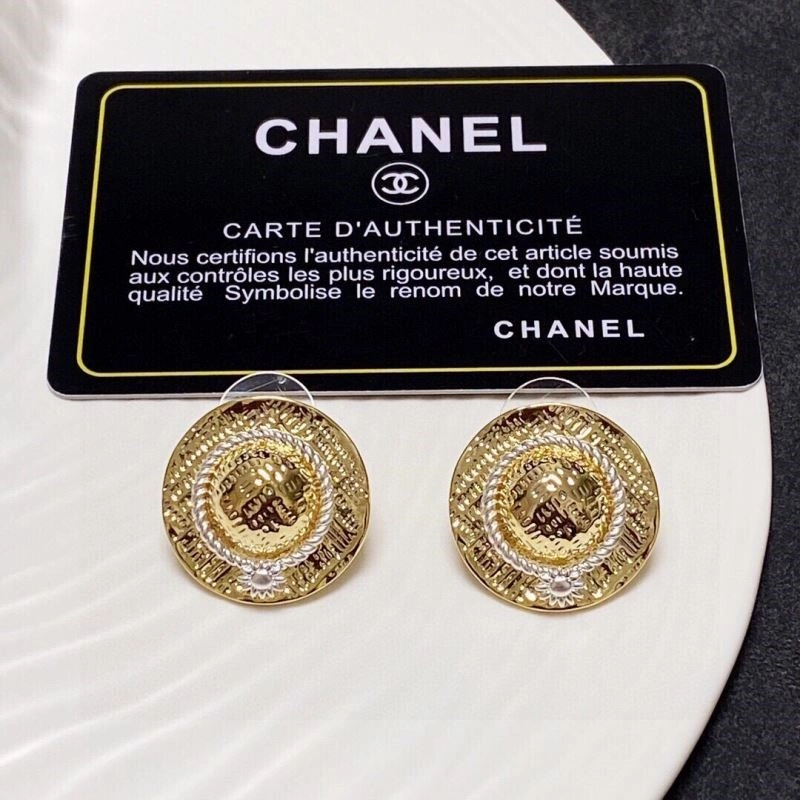 Chanel Earrings Cozy 225337
