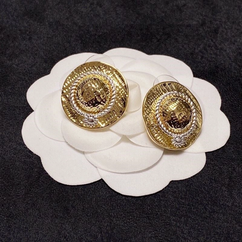 Chanel Earrings Cozy 225337