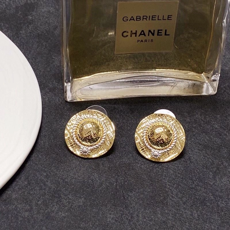 Chanel Earrings Cozy 225337