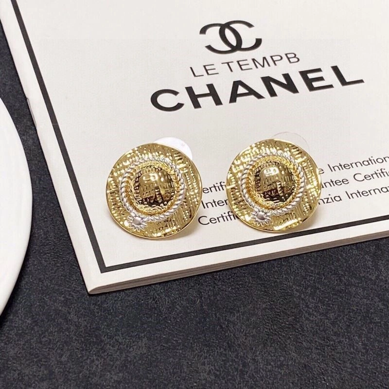 Chanel Earrings Cozy 225337