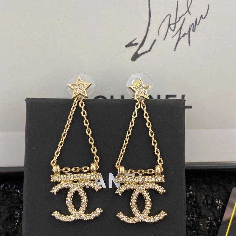 Supportive Chanel Earrings 225367