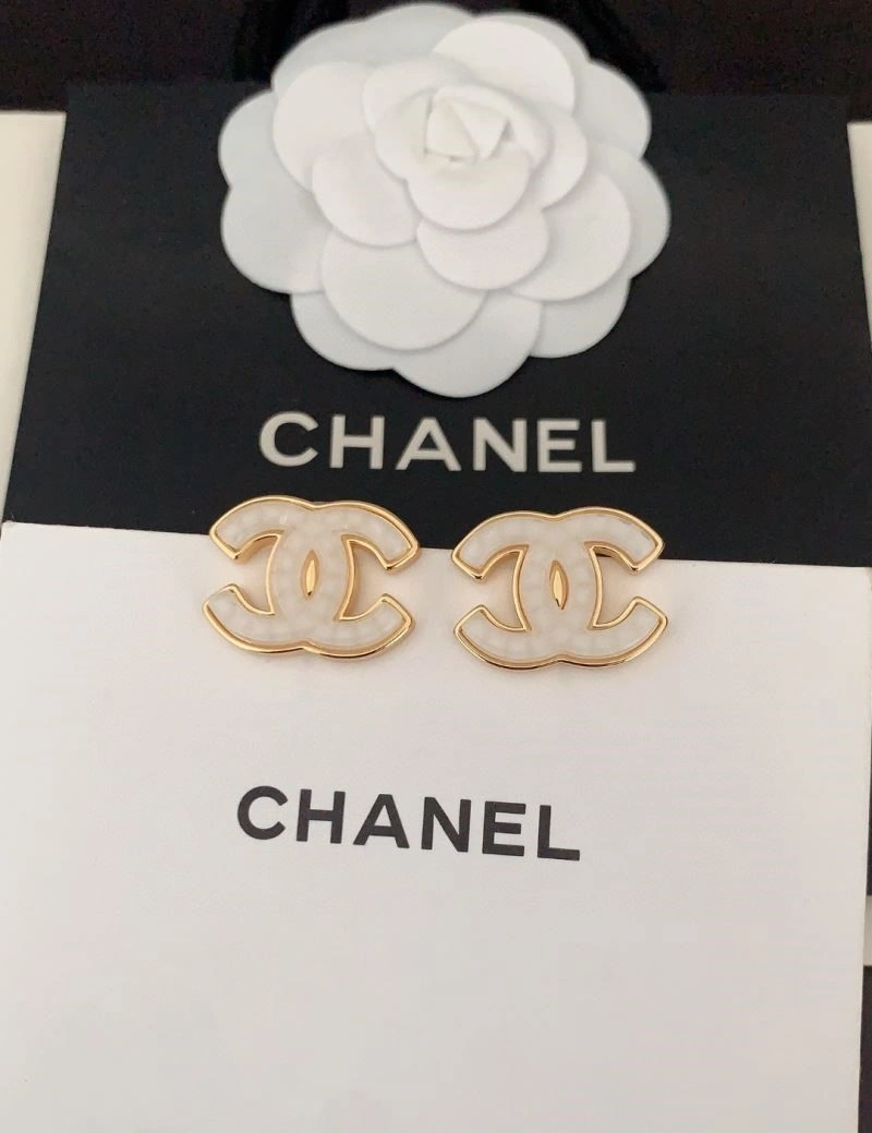 Comfortable Chanel Earrings 225339