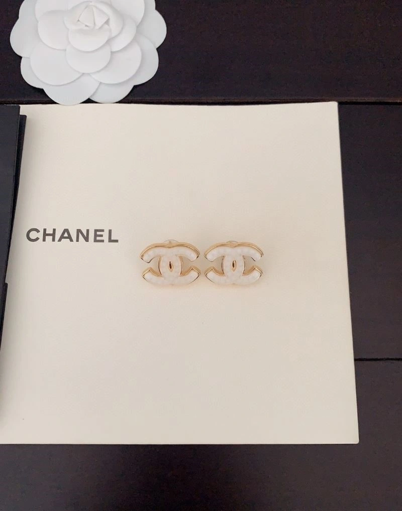 Comfortable Chanel Earrings 225339