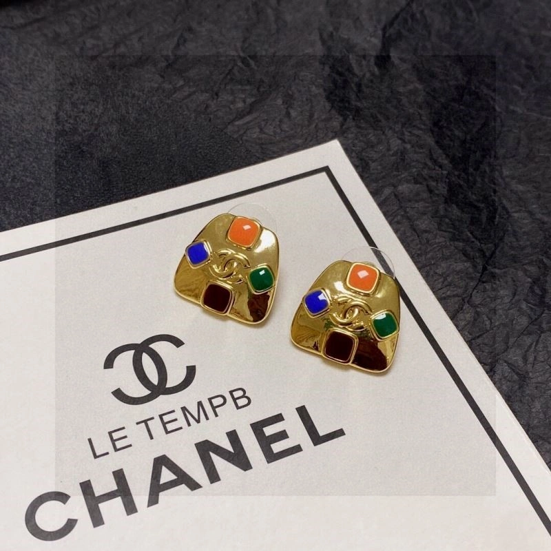 Refined Chanel Earrings 225323