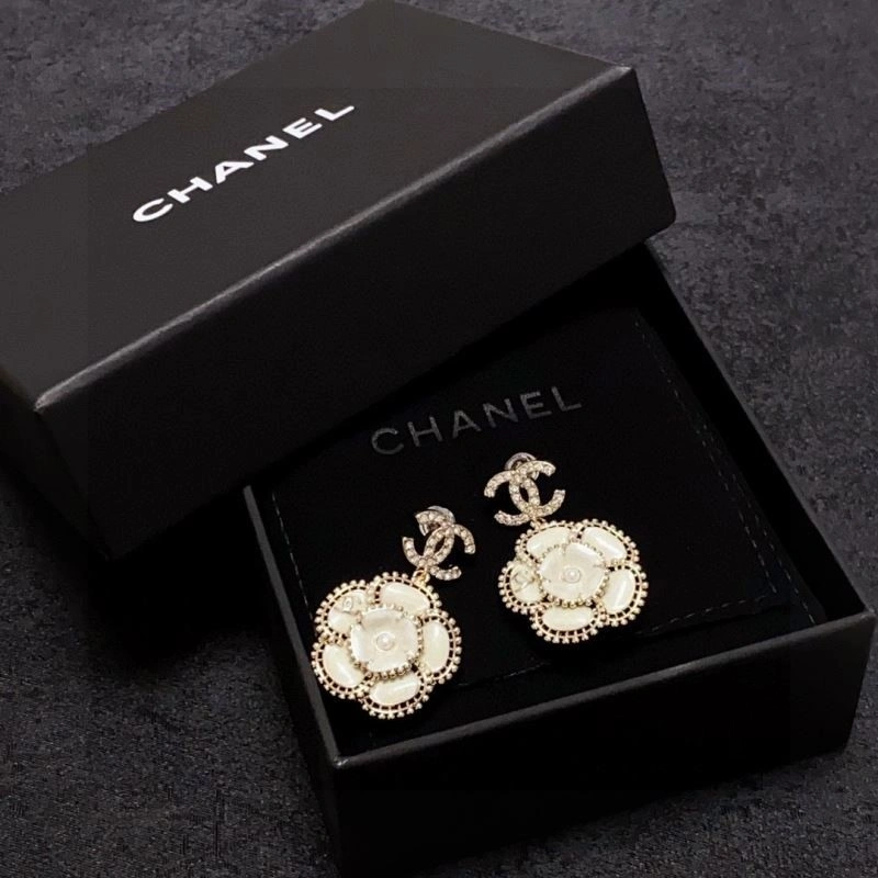 Chanel Earrings Unique 225440
