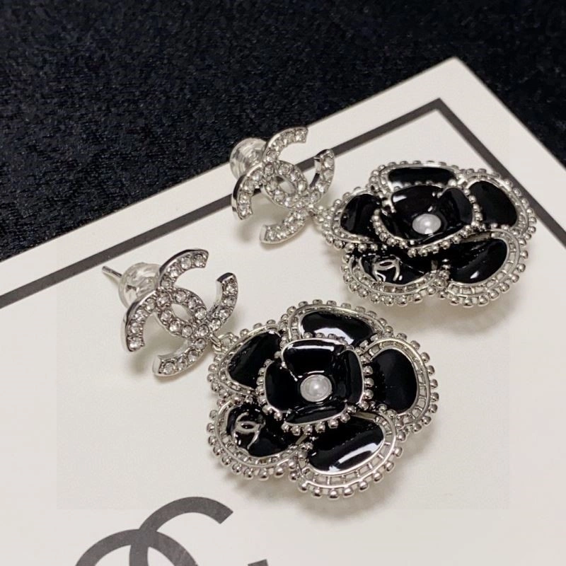 Chanel Earrings Unique 225440