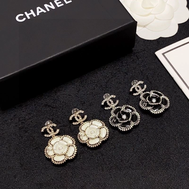 Chanel Earrings Unique 225440