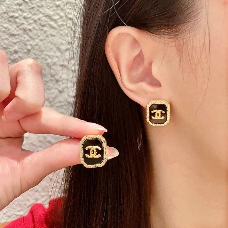 UrbanChic Chanel Earrings 225320