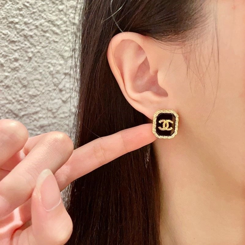 UrbanChic Chanel Earrings 225320