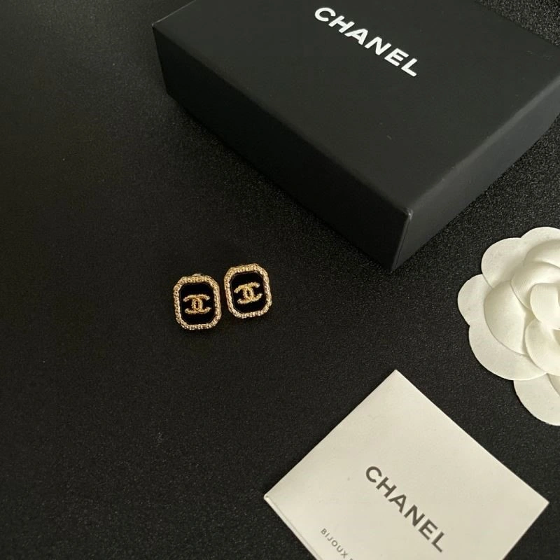 UrbanChic Chanel Earrings 225320
