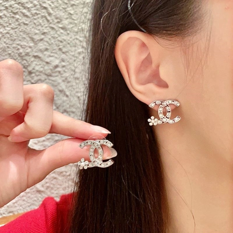 Chanel Earrings Functional 225315