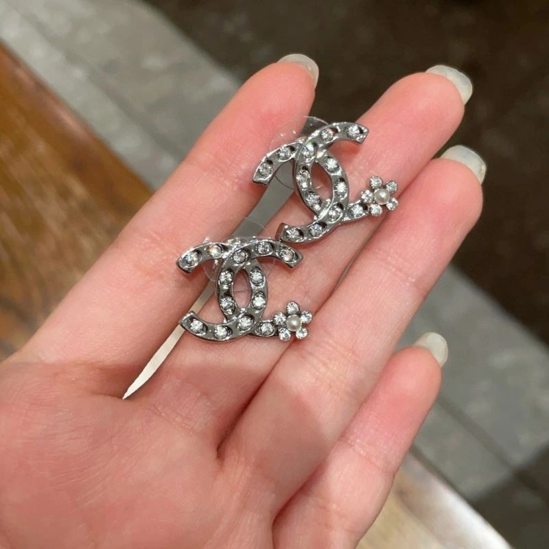 Chanel Earrings Functional 225315