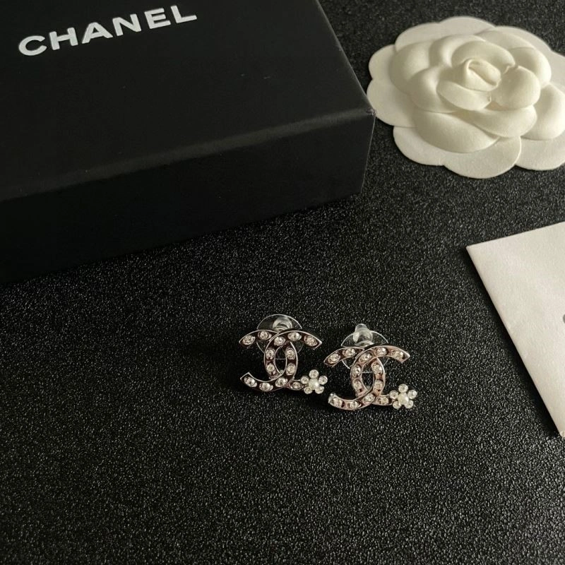 Chanel Earrings Functional 225315
